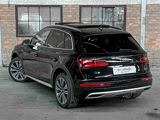 Audi Q5 2.0 TFSI quattro 252pk 2018, X-406-RJ