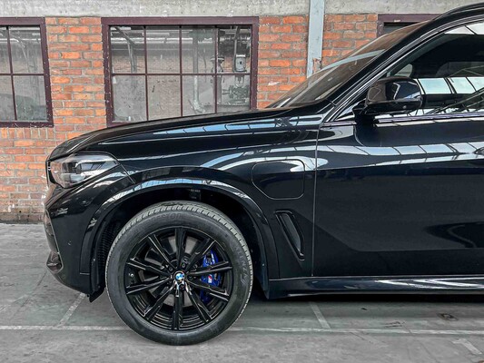 BMW X5 xDrive45e M Sport High Executive 394hp 2021 (Original-NL), N-810-FG