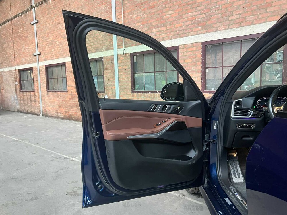 BMW X5 M50i High Executive V8 530PS 2022, S-283-KH