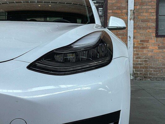 Tesla Model 3 Standard RWD Plus 60 kWh 2019 (Original-NL), G-233-DX