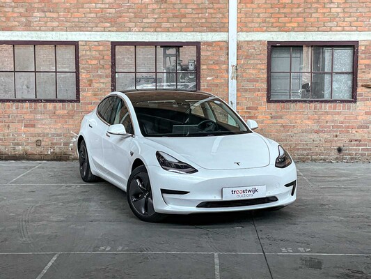 Tesla Model 3 Standard RWD Plus 60 kWh 2019 (Original-NL), G-233-DX