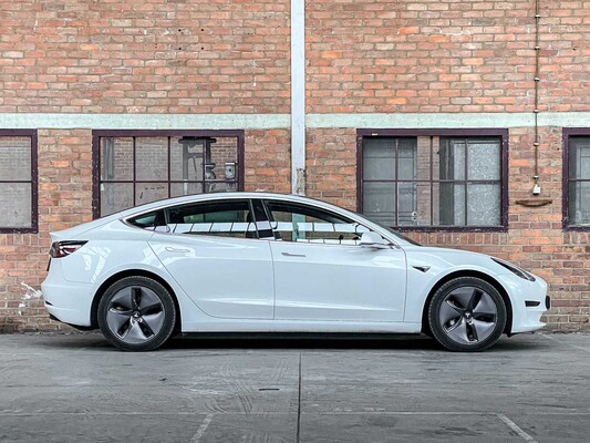 Tesla Model 3 Standard RWD Plus 60 kWh 2019 (Original-NL), G-233-DX