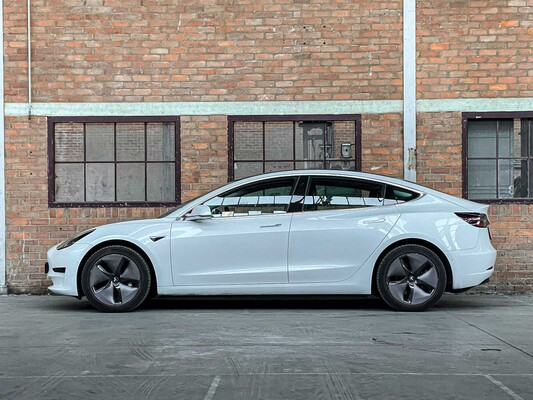 Tesla Model 3 Standard RWD Plus 60 kWh 2019 (Origineel-NL), G-233-DX