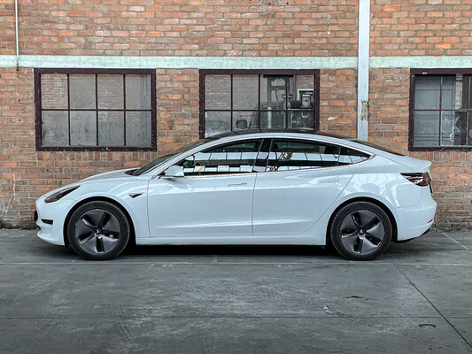 Tesla Model 3 Standard RWD Plus 60 kWh 2019 (Original-NL), G-233-DX