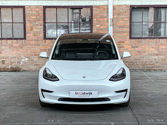 Tesla Model 3 Standard RWD Plus 60 kWh 2019 (Original-NL), G-233-DX