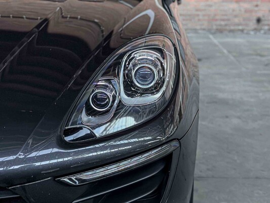 Porsche Macan 2.0 252pk 2018, RR-497-Z