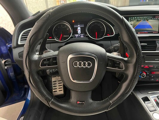 Audi RS5 Coupe 4.2 V8 FSI Quattro 450pk 2011