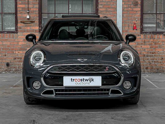 Mini Clubman Cooper S 2.0 Chili Serious Business 192pk 2015, J-097-FS