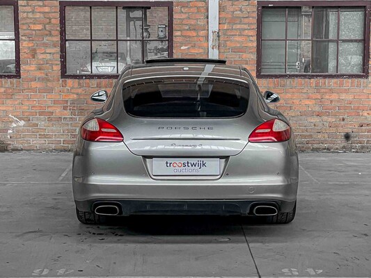 Porsche Panamera 4 3.6 V6 300hp 2010