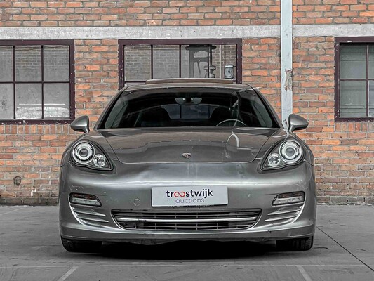 Porsche Panamera 4 3.6 V6 300PS 2010