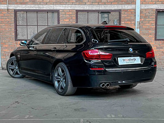 BMW 530xd High Executive 5-serie Touring 258pk 2015, JK-263-X