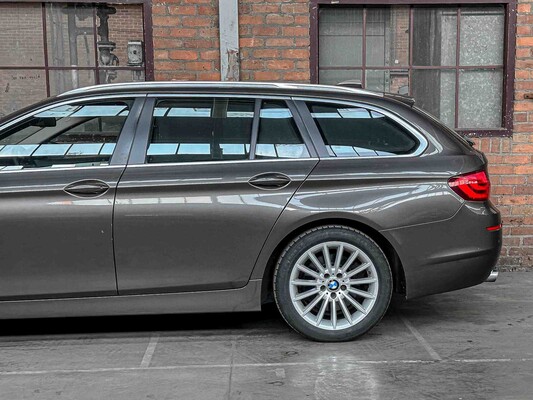 BMW 528i Touring Executive 245pk 2012 F11 5-serie (Origineel-NL), 08-XGB-5