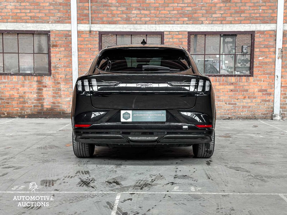 Ford Mustang Mach-E 98kWh Extended AWD Technology Pack Plus 371PS 2021 (Original-NL & 1. Besitzer), L-787-ZR
