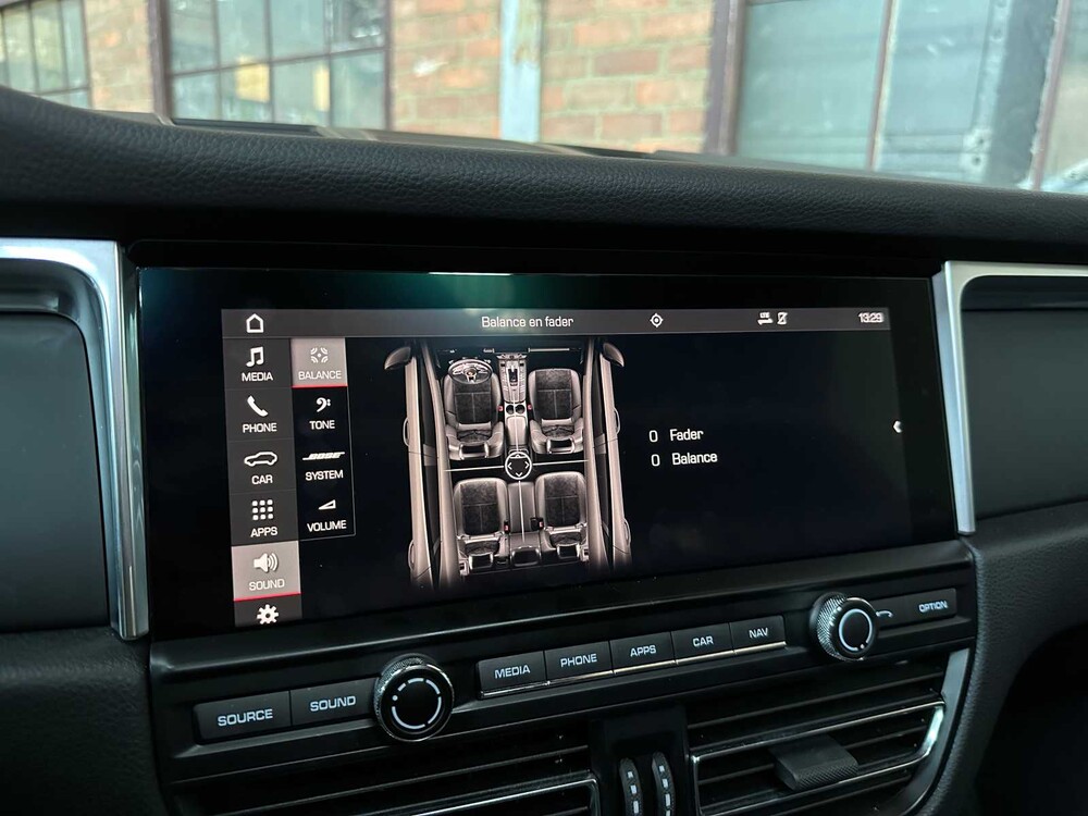 Porsche Macan 2.0 (NEUES MODELL) 245PS 2018, J-680-PL