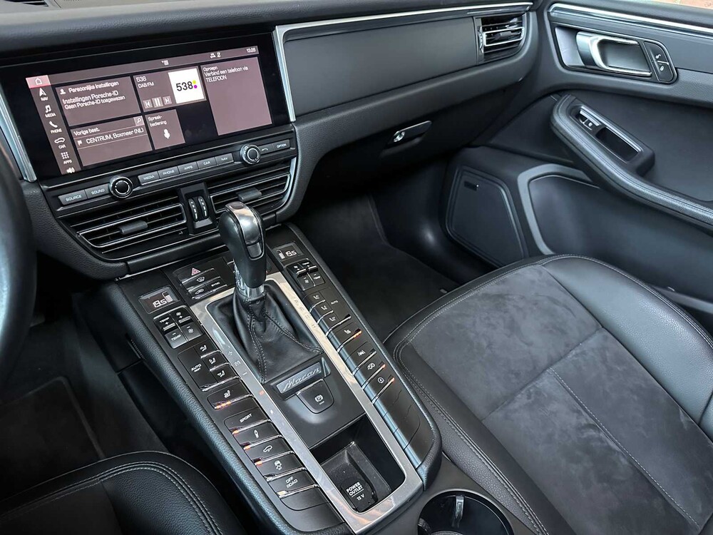 Porsche Macan 2.0 (NEUES MODELL) 245PS 2018, J-680-PL