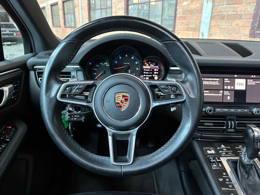 Porsche Macan 2.0 (NEW MODEL) 245hp 2018, J-680-PL