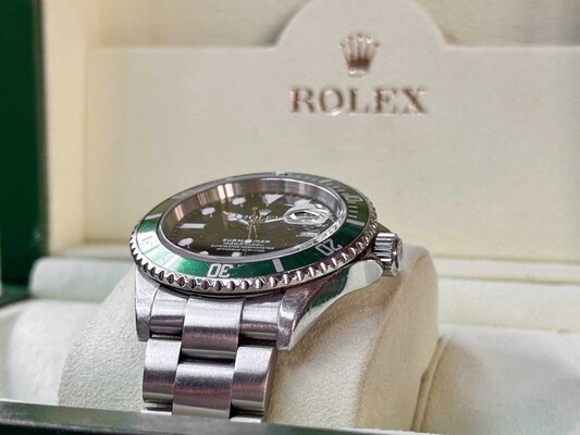 Rolex Submariner 16610T 2006 Armbanduhr