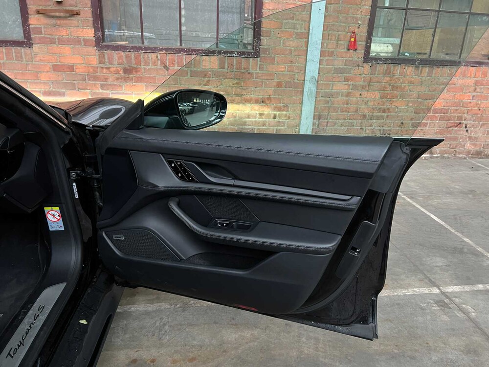 Porsche Taycan 4S Performance 84kWh 2020 (Original-NL+1. Besitzer), J-824-JS