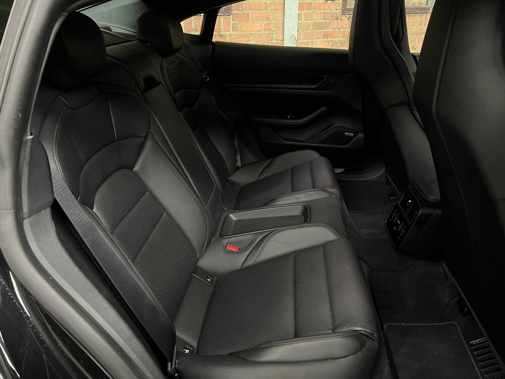 Porsche Taycan 4S Performance 84kWh 2020 (Original-NL+1. Besitzer), J-824-JS