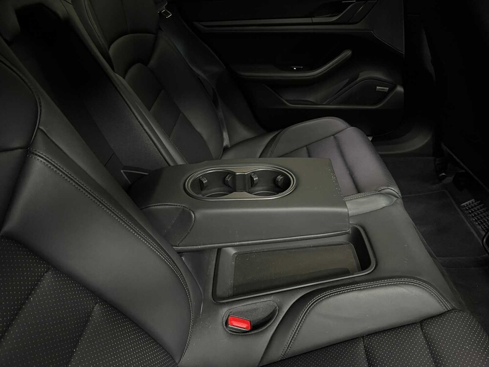 Porsche Taycan 4S Performance 84kWh 2020 (Original-NL+1. Besitzer), J-824-JS