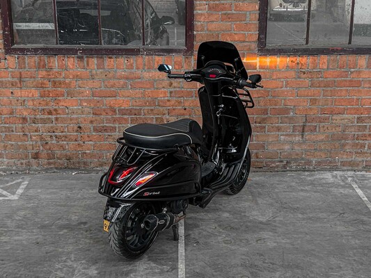 Vespa Moped Sprint 4T 80cc 2014, F-149-XZ