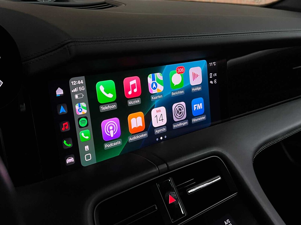 Porsche Taycan 4S Performance 84kWh 489PS 2020 (Original-NL), J-824-JS