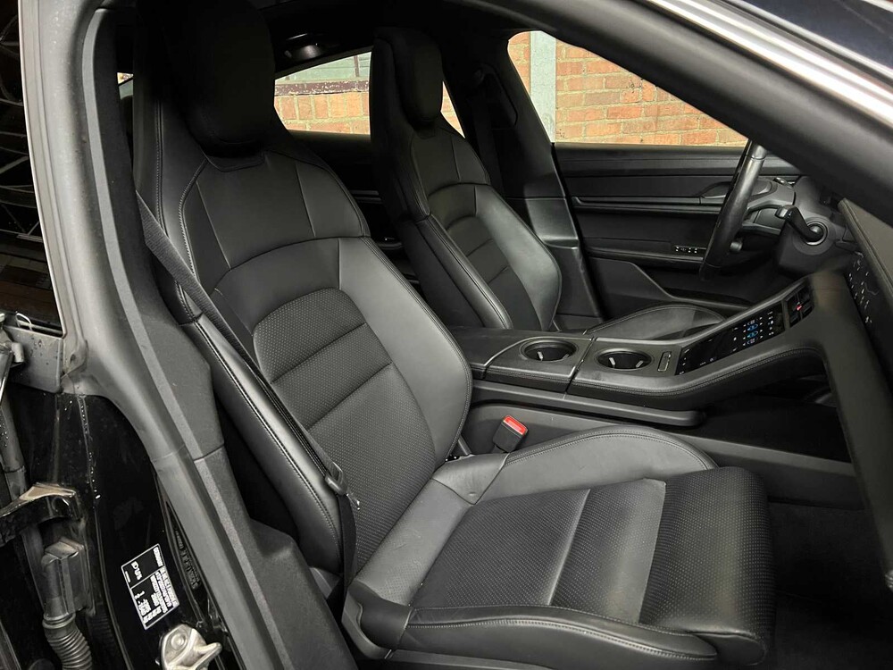 Porsche Taycan 4S Performance 84kWh 489PS 2020 (Original-NL), J-824-JS