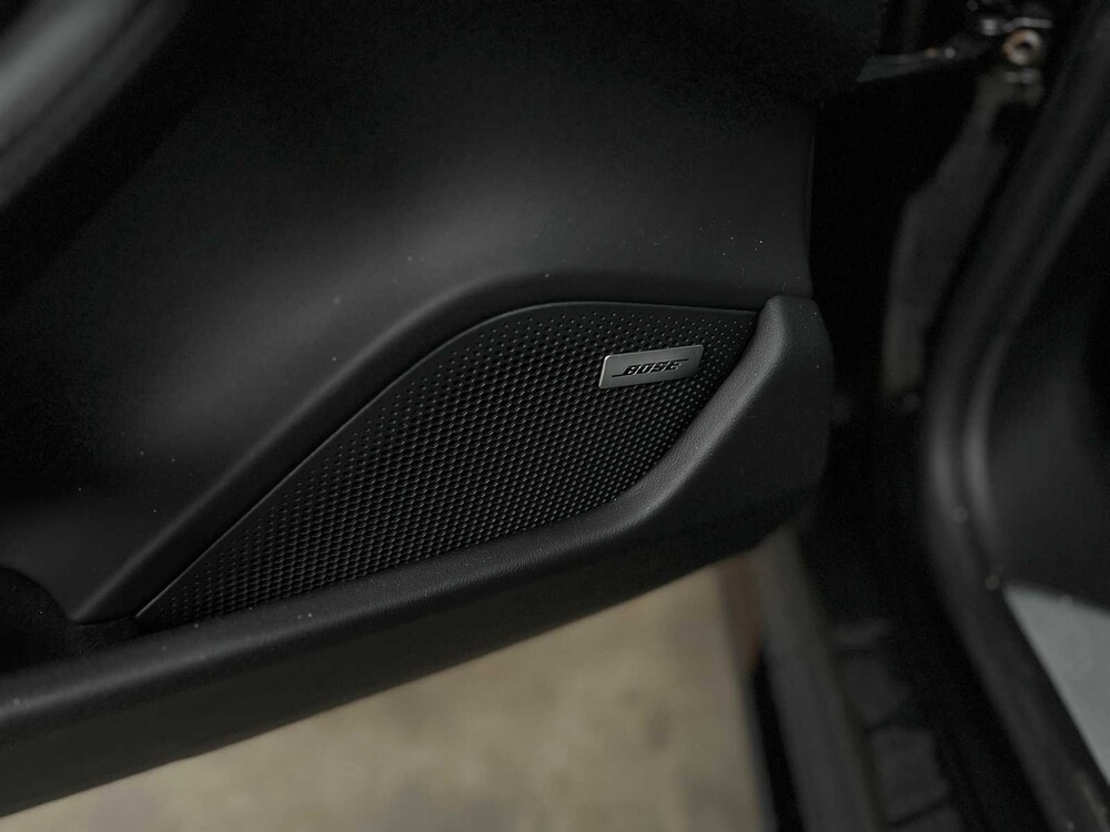 Porsche Taycan 4S Performance 84kWh 489PS 2020 (Original-NL), J-824-JS