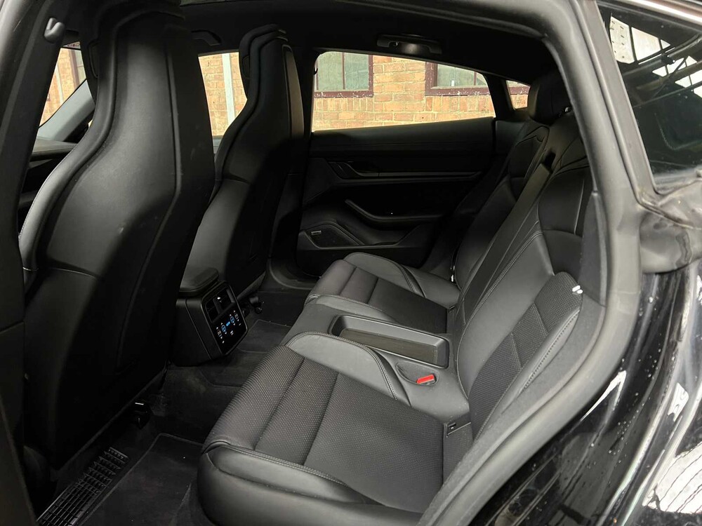 Porsche Taycan 4S Performance 84kWh 489PS 2020 (Original-NL), J-824-JS