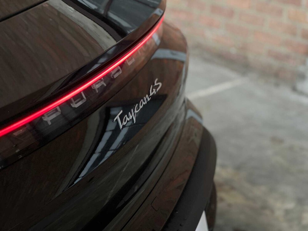 Porsche Taycan 4S Performance 84kWh 489PS 2020 (Original-NL), J-824-JS