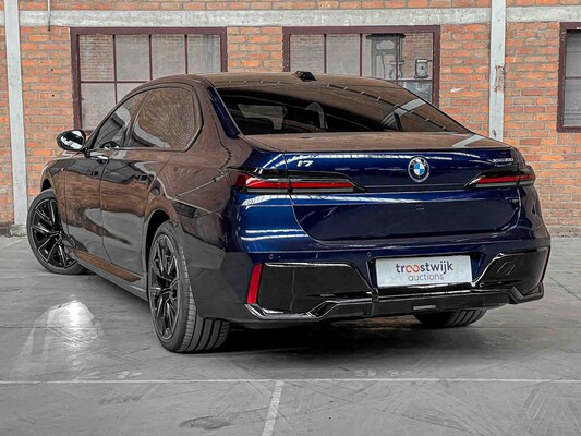 BMW i7 xDrive60 106 kWh M-Sport 544hp 2023 (Original-NL + 1st owner) G70, T-374-PF