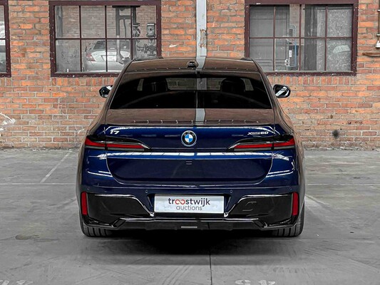 BMW i7 xDrive60 106 kWh M-Sport 544hp 2023 (Original-NL + 1st owner) G70, T-374-PF