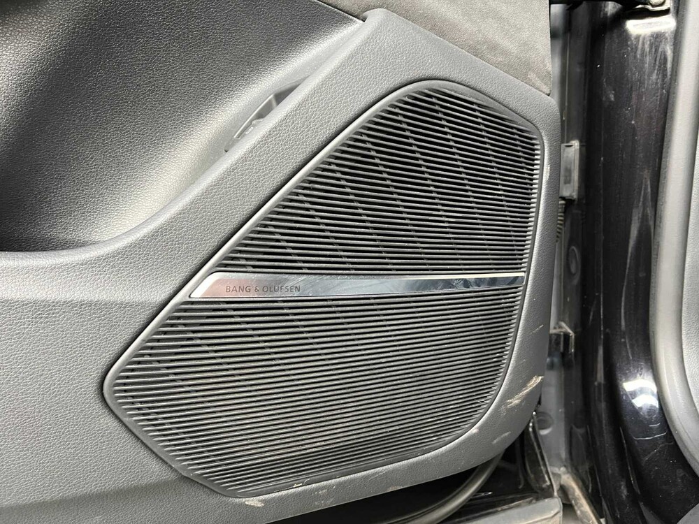 Audi Q8 55 TFSI quattro Pro Line S 340PS 2021 (ursprünglich-NL+1. Besitzer), K-477-RT