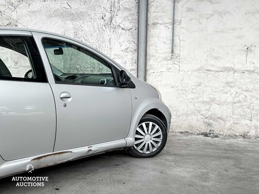 Toyota Aygo 1.0-12V 68pk 2006, TP-556-P