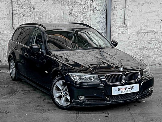 BMW 3-serie 318i Business line 143pk 2010, L-615-RN