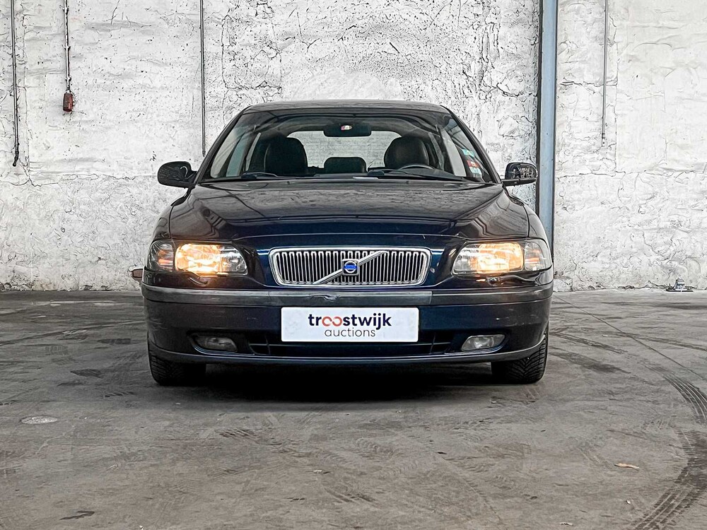 Volvo V70 2.4 Comfort Line 140hp 2003 (Original-NL), 73-LZ-LF