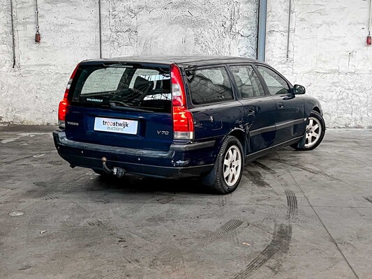 Volvo V70 2.4 Comfort Line 140hp 2003 (Original-NL), 73-LZ-LF