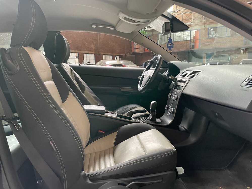 Volvo C30 2.0D Summum 136hp 2007, 39-JST-9