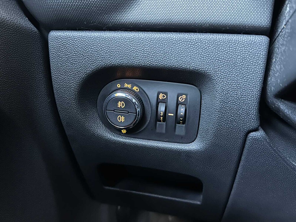 Opel Corsa 1.3 CDTi EcoFlex S/S '111' Edition 95PS 2010-(Original-NL), 95-NXF-8