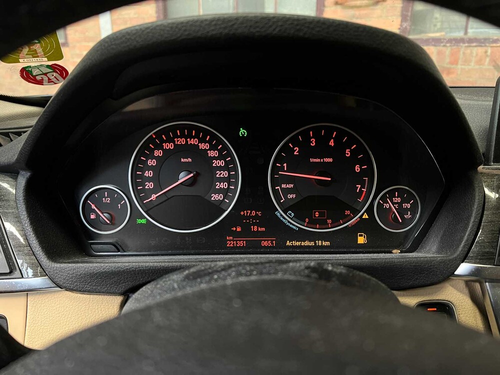 BMW 320i Touring 184hp 2013 (Original-NL), 1-KTJ-01