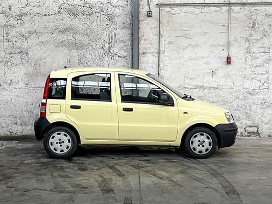 Fiat Panda 1.2 69pk 2010 (Origineel-NL), 98-NZK-2