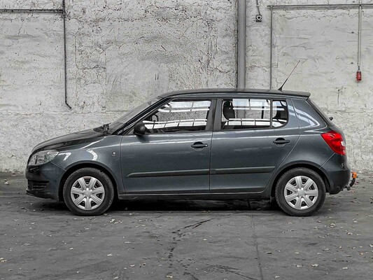 Skoda Fabia 1.2 Drive 60hp 2010 (Original-NL), 53-AUS-8