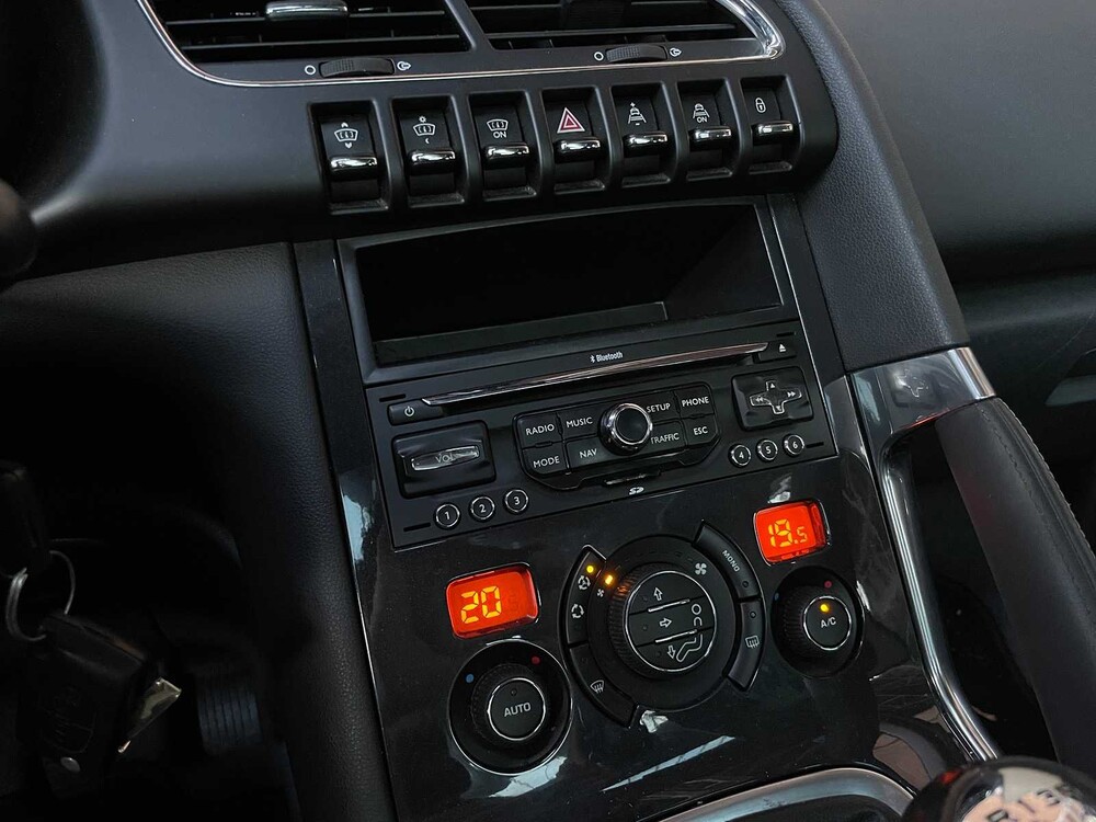 Peugeot - 3008 - 1.6 THP Blue Lease Executive - PKW