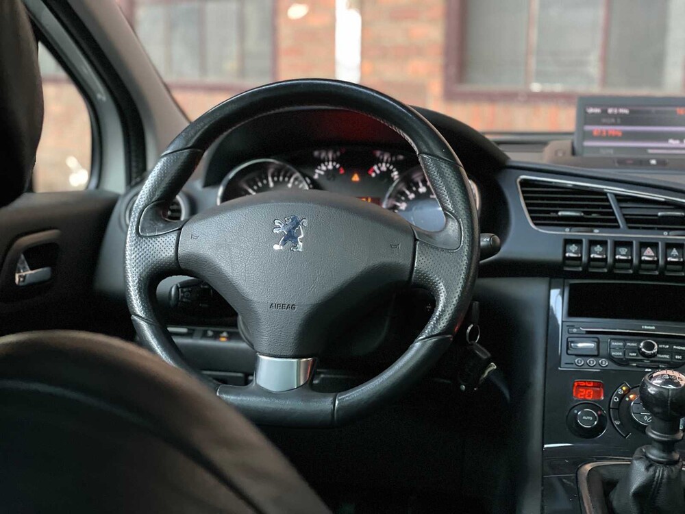 Peugeot - 3008 - 1.6 THP Blue Lease Executive - PKW