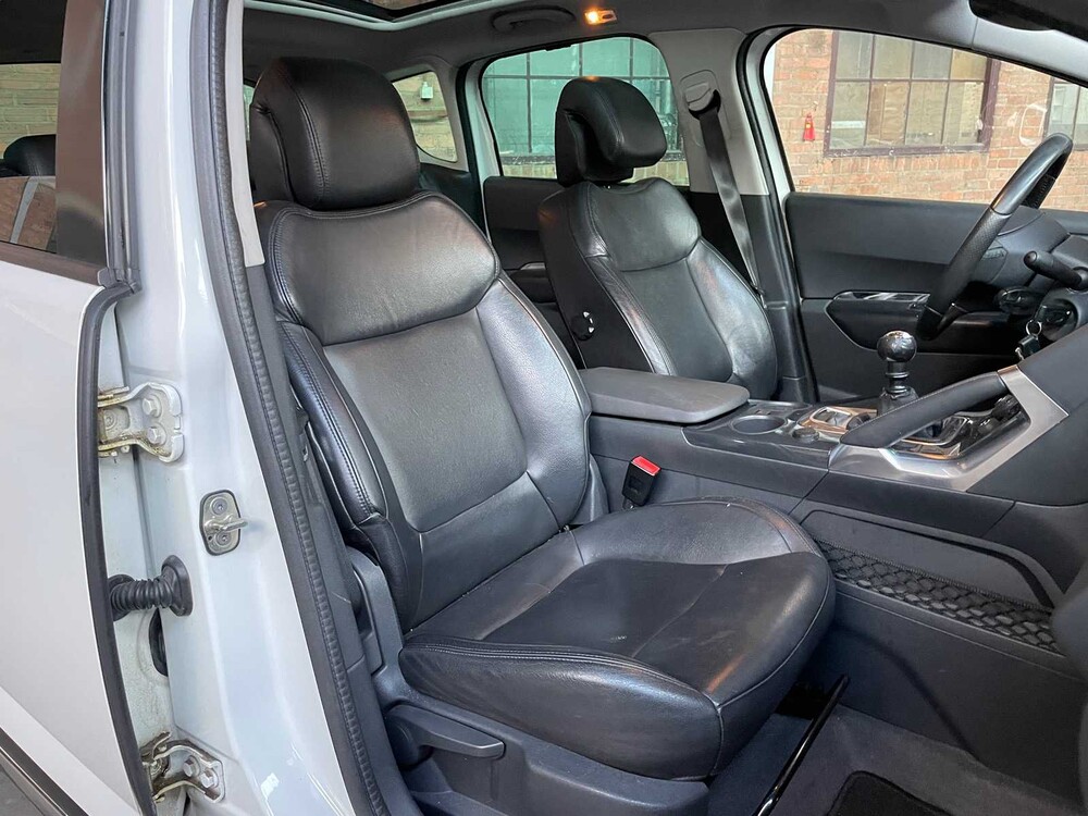 Peugeot - 3008 - 1.6 THP Blue Lease Executive - PKW