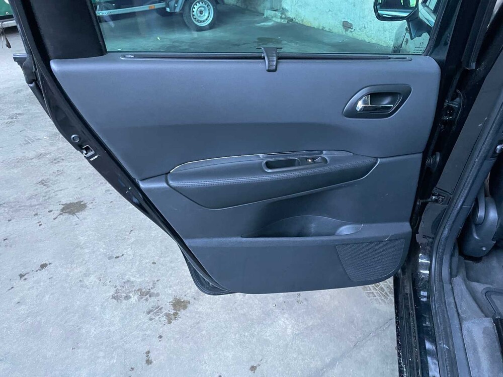 Peugeot 5008 1.6 THP B.L. Exe 7p. 156hp 2011 (Original-NL), 44-RHJ-9