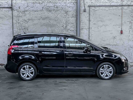 Peugeot 5008 1.6 THP B.L. Exe 7p. 156hp 2011 (Original-NL), 44-RHJ-9