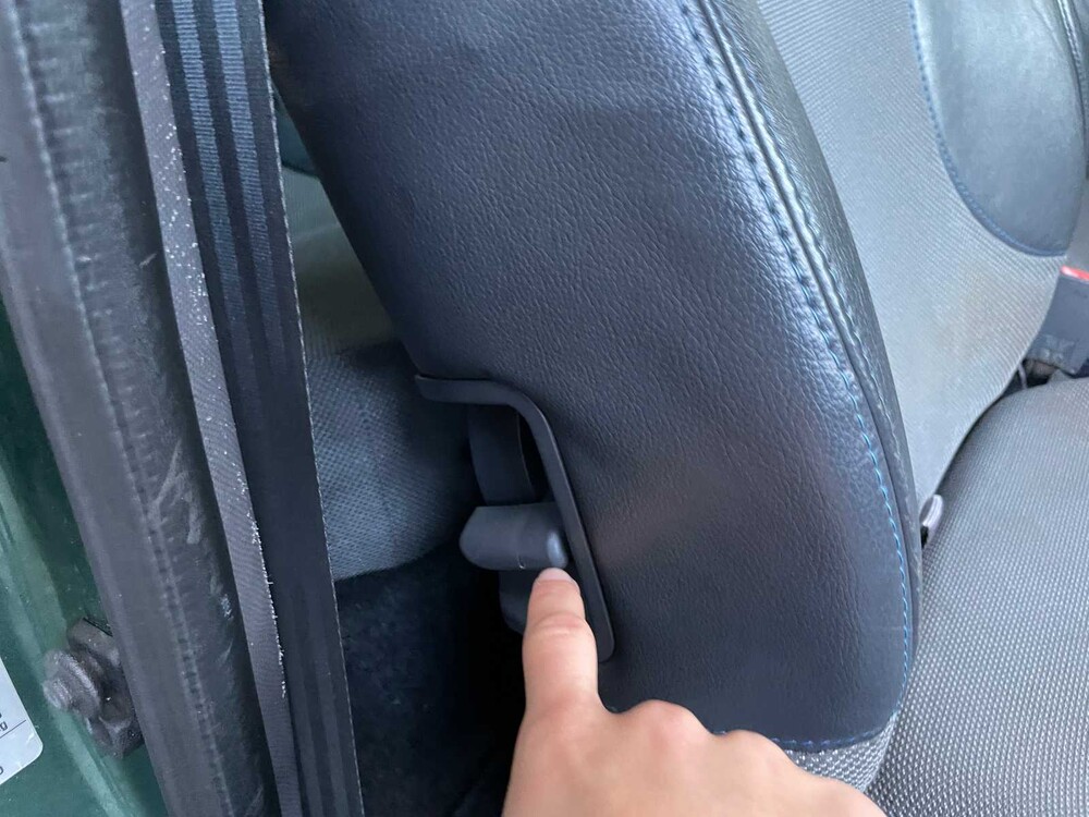 Nissan Micra 1.4 Tekna 88hp 2003 (Original-NL), 97-LZ-LP