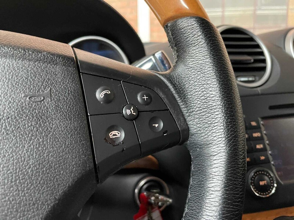 Mercedes-Benz GL500 5.5 V8 388PS 2009 -Youngtimer-