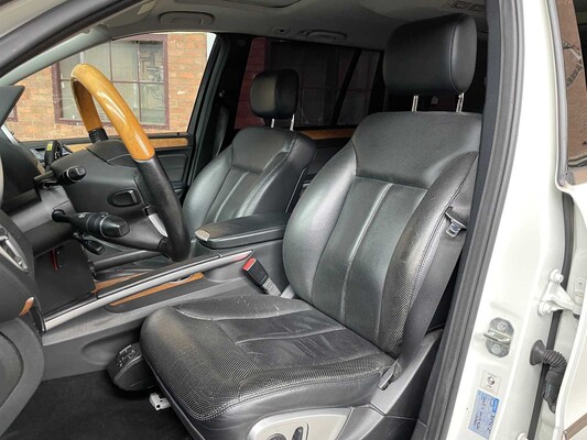 Mercedes-Benz GL500 5.5 V8 388hp 2009 -Youngtimer-